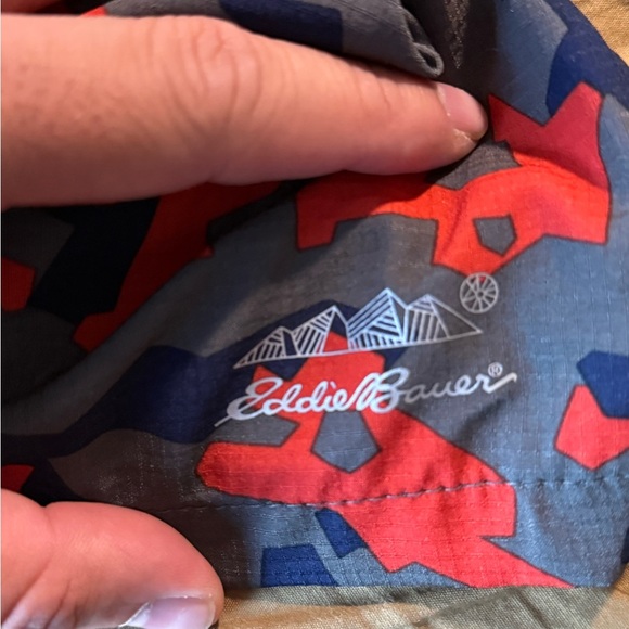 Eddie Bauer Kids XL Navy and Red Mesh Shorts - Picture 3 of 3